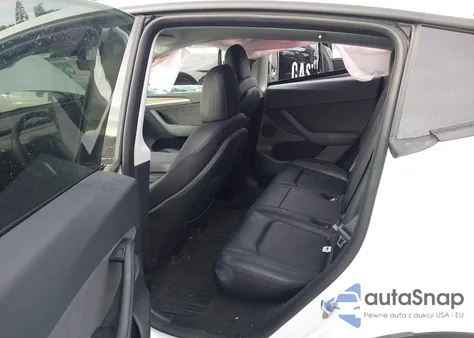 2023 Tesla Model Y Awd/Long Range Dual Motor All-Wheel Drive z USA, uszkodzony, nr VIN 7SAYGDEE7PF631224